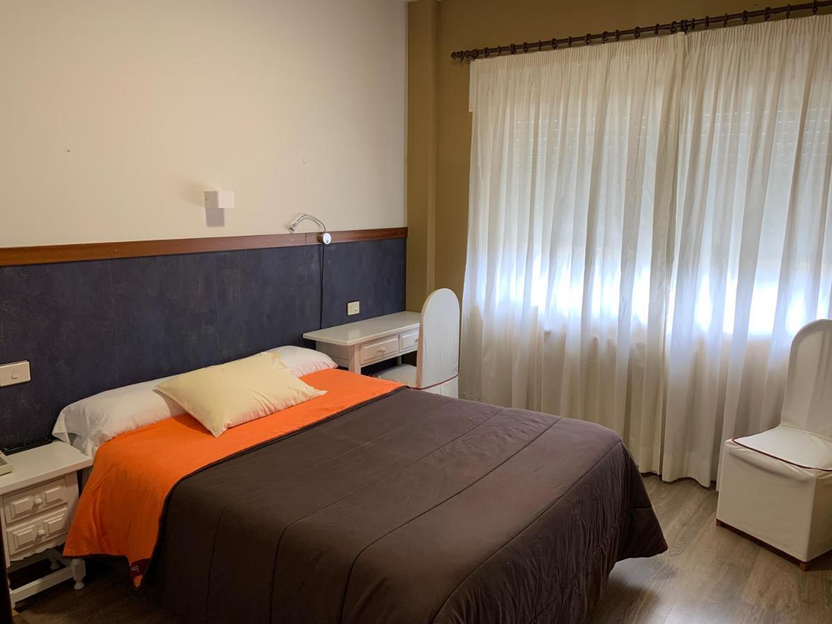 Hotel Los Olmos Lugo Zewnętrze zdjęcie